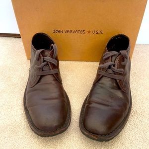John Varvatos brown chukka boots